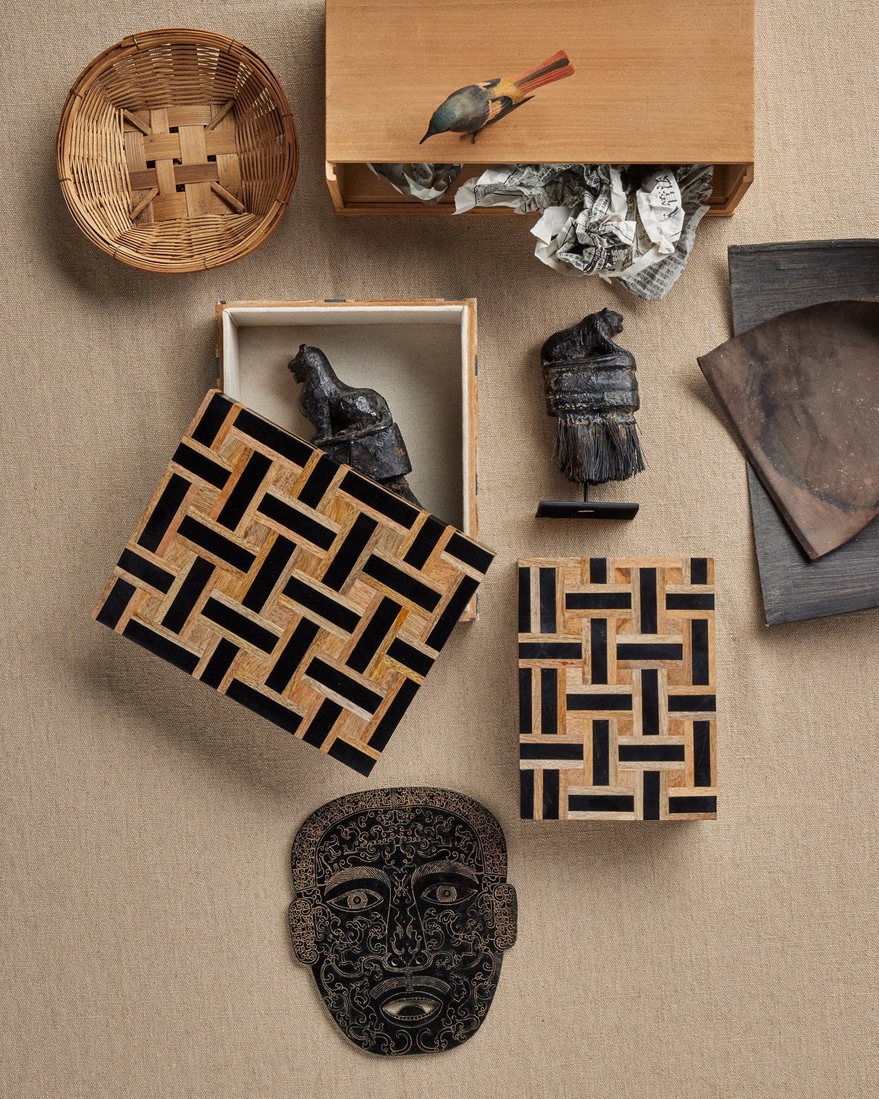 Aarna Black Box Set of 2