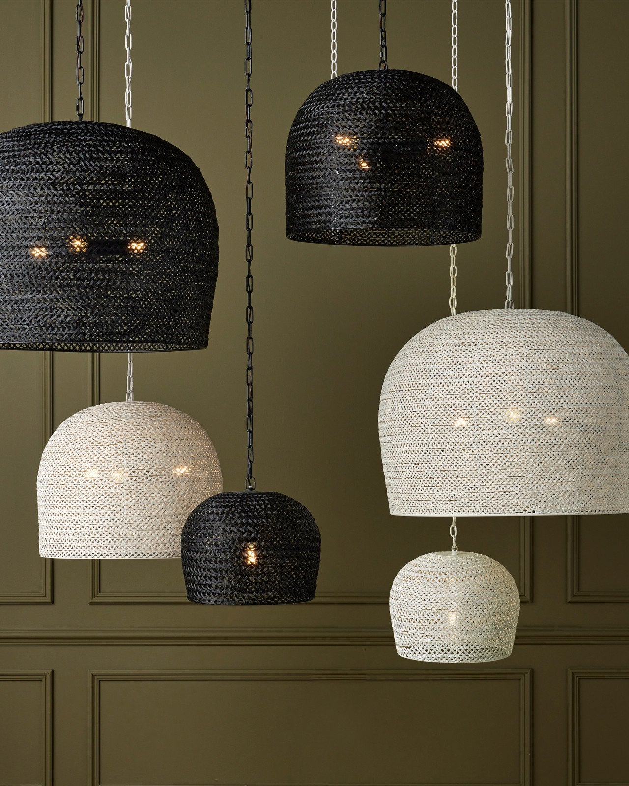 Piero Medium White Chandelier